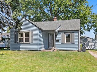 1016 S 6th St, Dekalb, IL 60115