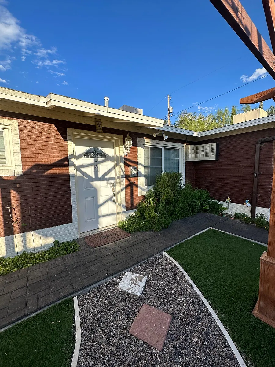 Building Photo - 300 W Rio Grande Ave