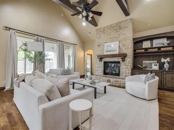 4701 Sarava Dr, Edmond, OK 73025