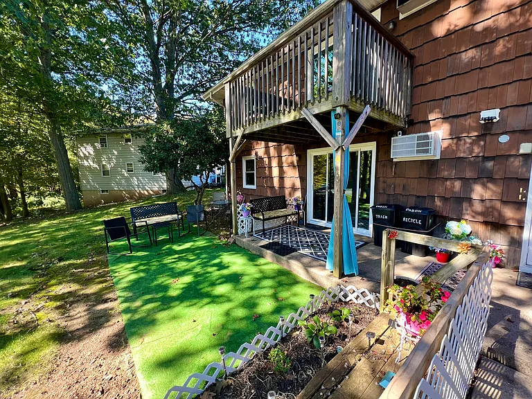 129 Wedgewood Dr #2 — Photo 11