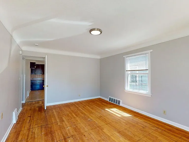 11909 Avon Ave — Photo 2