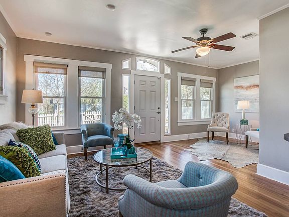 4th image of 500 Queen Anne Ct