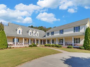 7343 Mount Olivet Rd, Hartwell, GA 30643