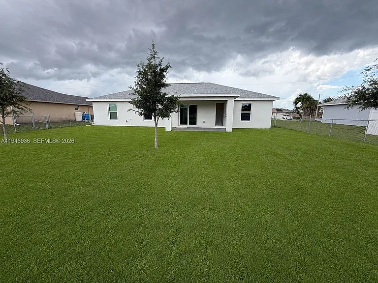 3223 NE 14th Ave — Photo 15