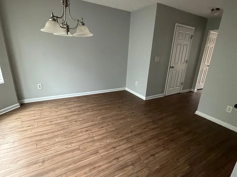 8430 Carlington Ln — Photo 2