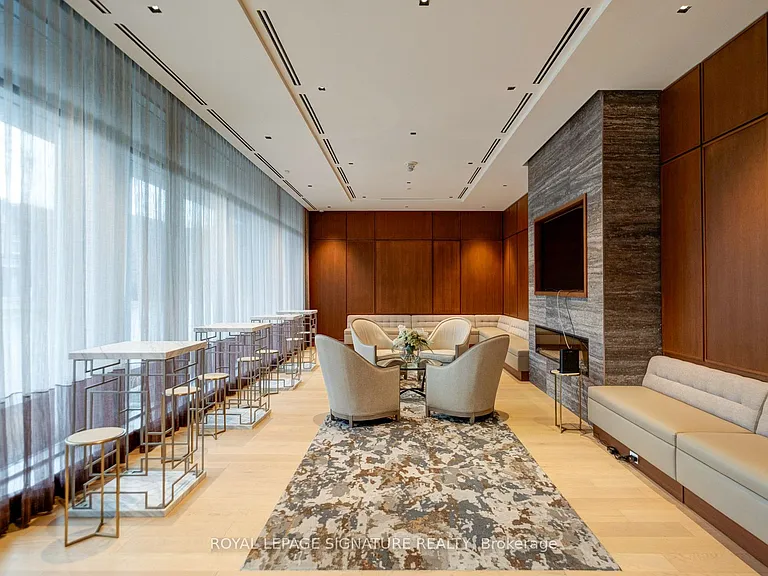 285 Avenue Rd #303 — Photo 37