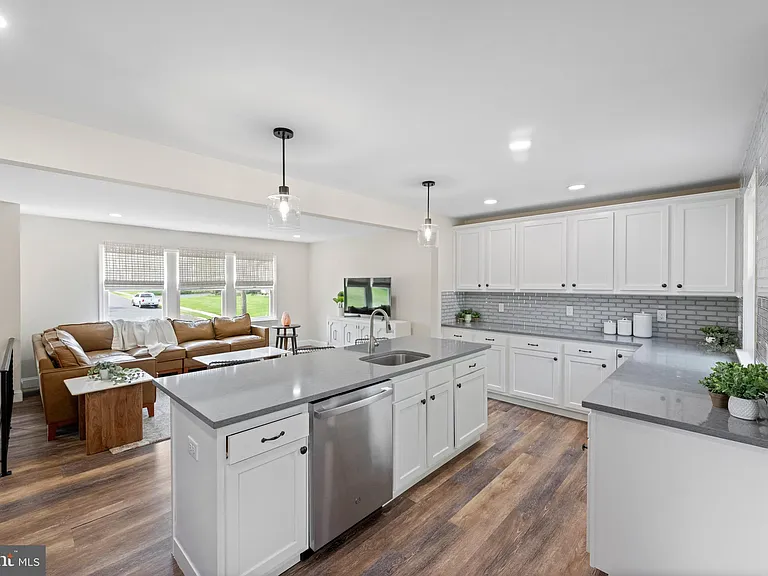 972 Log College Dr — Photo 11