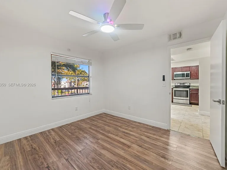 880 NE 207th Ter #20210 — Photo 7