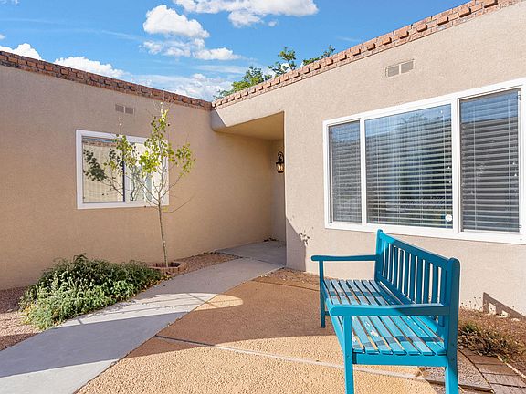 4th image of 4809 Danube Dr NE