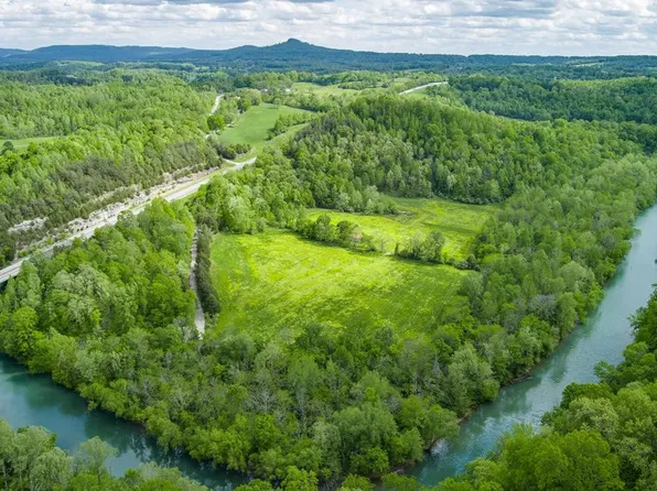 151 Rector Bottom Rd, Byrdstown, TN 38549