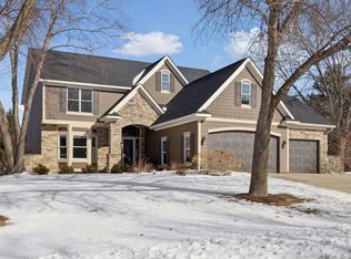 10488 Raleigh Rd, Woodbury, MN 55129