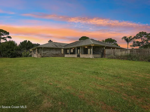 2460 Lacourt Ln, Malabar, FL 32950