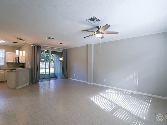 4th image of 2132 Golden Oak Ln