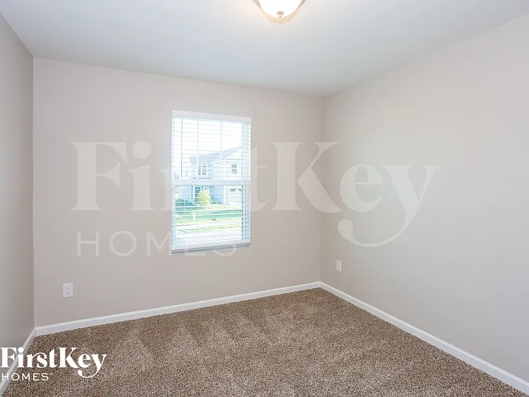 371 Copes Ct — Photo 15