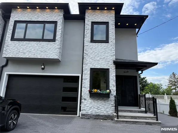 95 Redneck Ave, Little Ferry, NJ 07643