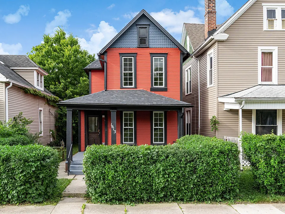 1613 Harvard Ave