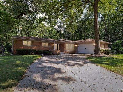 7163 Chirco Dr, Shelby Township, MI, 48316
