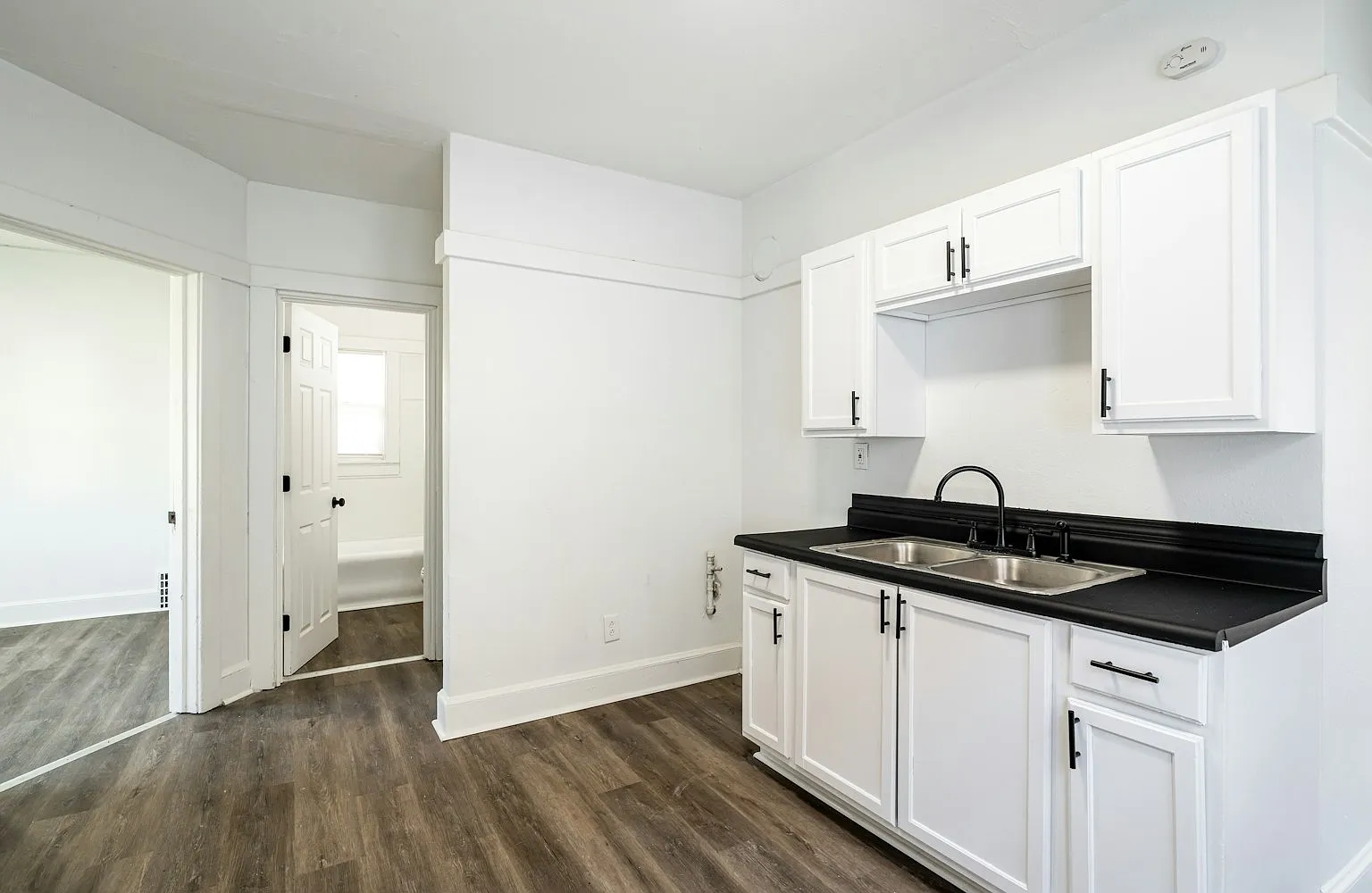 3151 North 11th Street, Unit B (Upstairs) — Photo 4