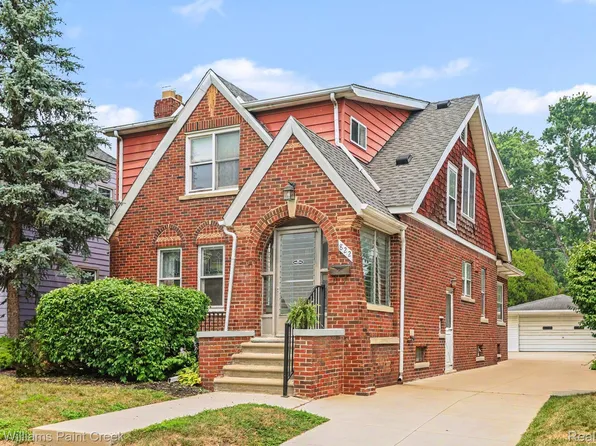 822 W Breckenridge St, Ferndale, MI 48220