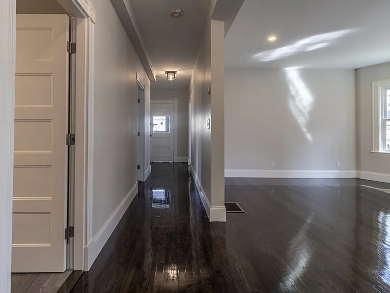 39 Rosseter St #1 — Photo 3