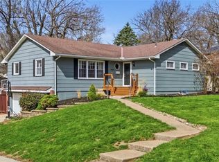 7630 Pawnee St, Prairie Village, KS 66208