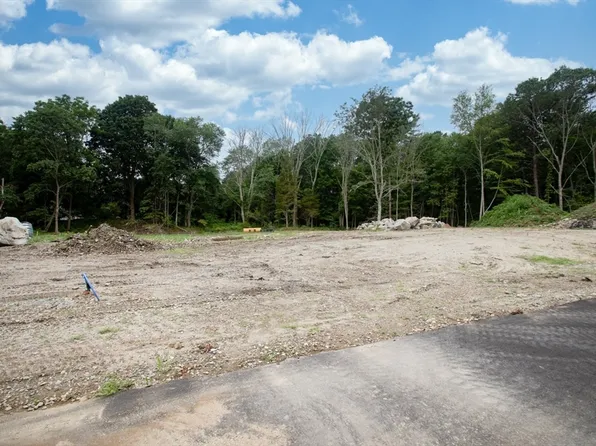 4 Hadley Heights Way, Assonet, MA 02702