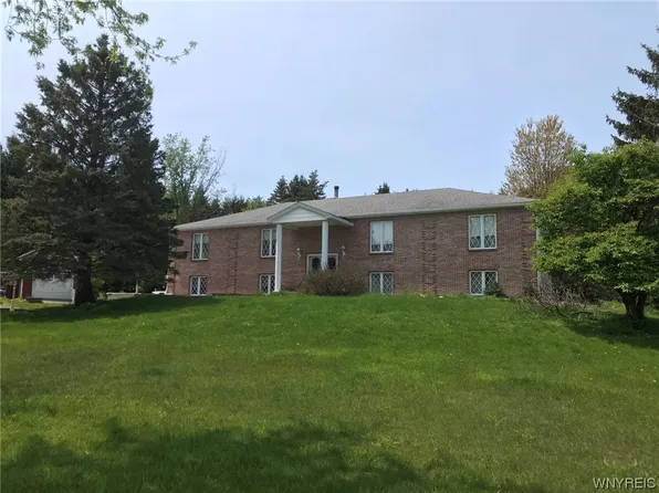 6366 Vermont Hill Rd, South Wales, NY 14139