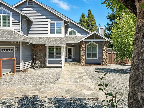 3rd image of 8704 Cypress Avenue
