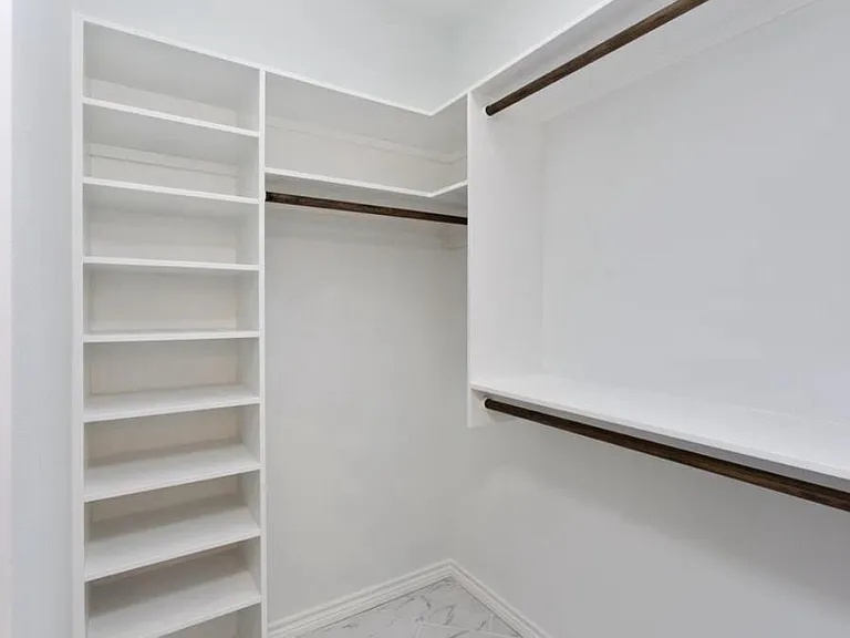 11623 Waldemar Dr — Photo 11