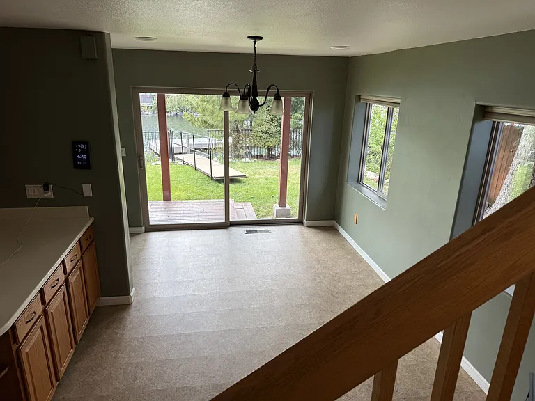 460 Lido Dr — Photo 6