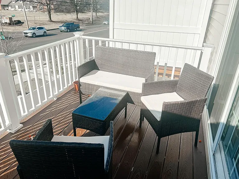 1057 Chapman Cir — Photo 19
