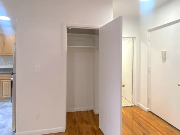 2018 3rd Avenue image 13 of 20