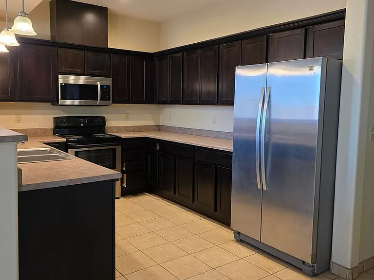 Jornada Town Homes — Photo 7