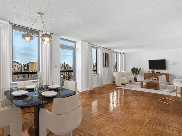 24 East 7th Street image 1 of 17