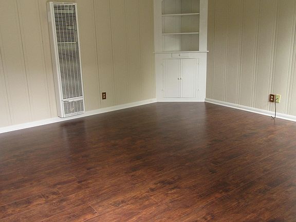 3rd image of 2092 Princeton St