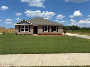 80 Monarch Dr, Lucedale, MS 39452