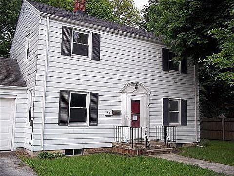 1st image of 317 W Jackson St