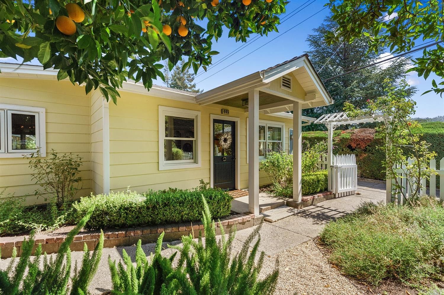 445 Sherman St, Healdsburg, CA 95448 Zillow