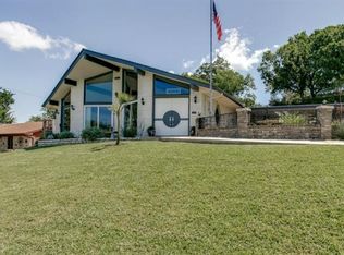 605 Candlewood Rd, Fort Worth, TX 76103