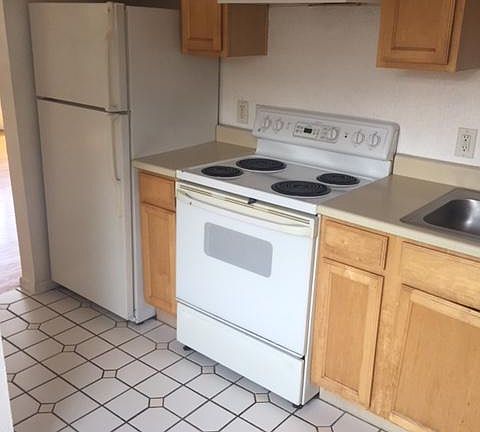 2nd image of 1130 N Pennsylvania St APT 302