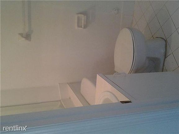 5th image of 14133 SW 120th Ct