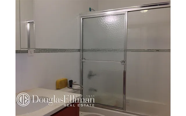 Rented by Douglas Elliman | media 29