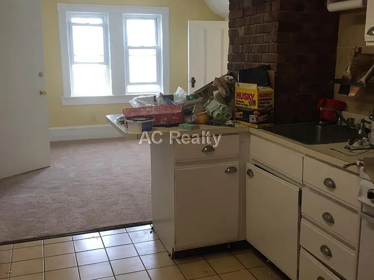 18 Reed Ave #3 — Photo 2