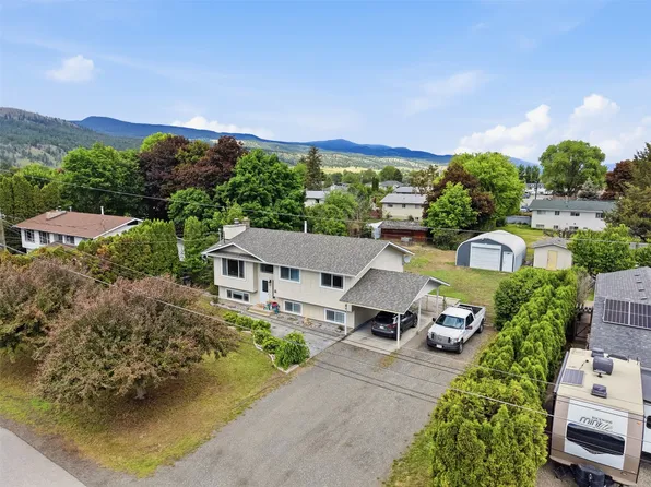 374 Chilco Ave, Kamloops, BC V2H 1L9