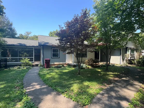 504 W Poplar St, Johnson City, TN 37604