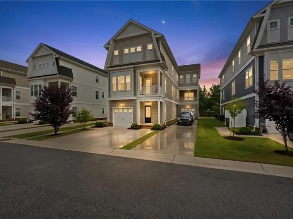 137 Mizzen Quarter Loop, Yorktown, VA 23693