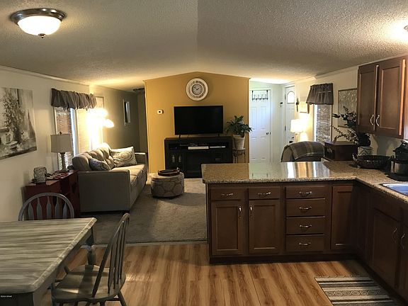 4th image of 2503 Huntington Park Dr #199
