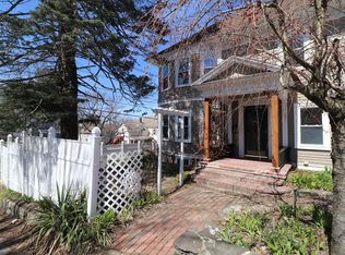 30 Elm St, Maynard, MA 01754