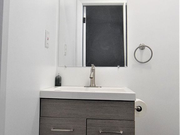 3rd image of 7185 Montague St