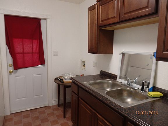 5th image of 800 Tropic St